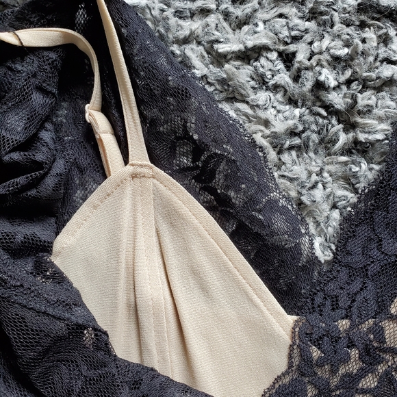 bebe Cutout Lace Twofer Bandage Dress - Picture 5 of 7